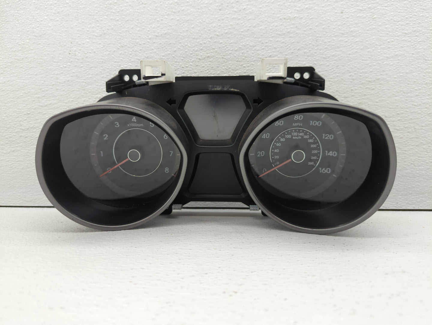 2013 Hyundai Elantra Instrument Cluster Speedometer Gauges P/N:94001-3X275 94001-3Y520 Miles: Fits OEM Used Auto Parts - Oem