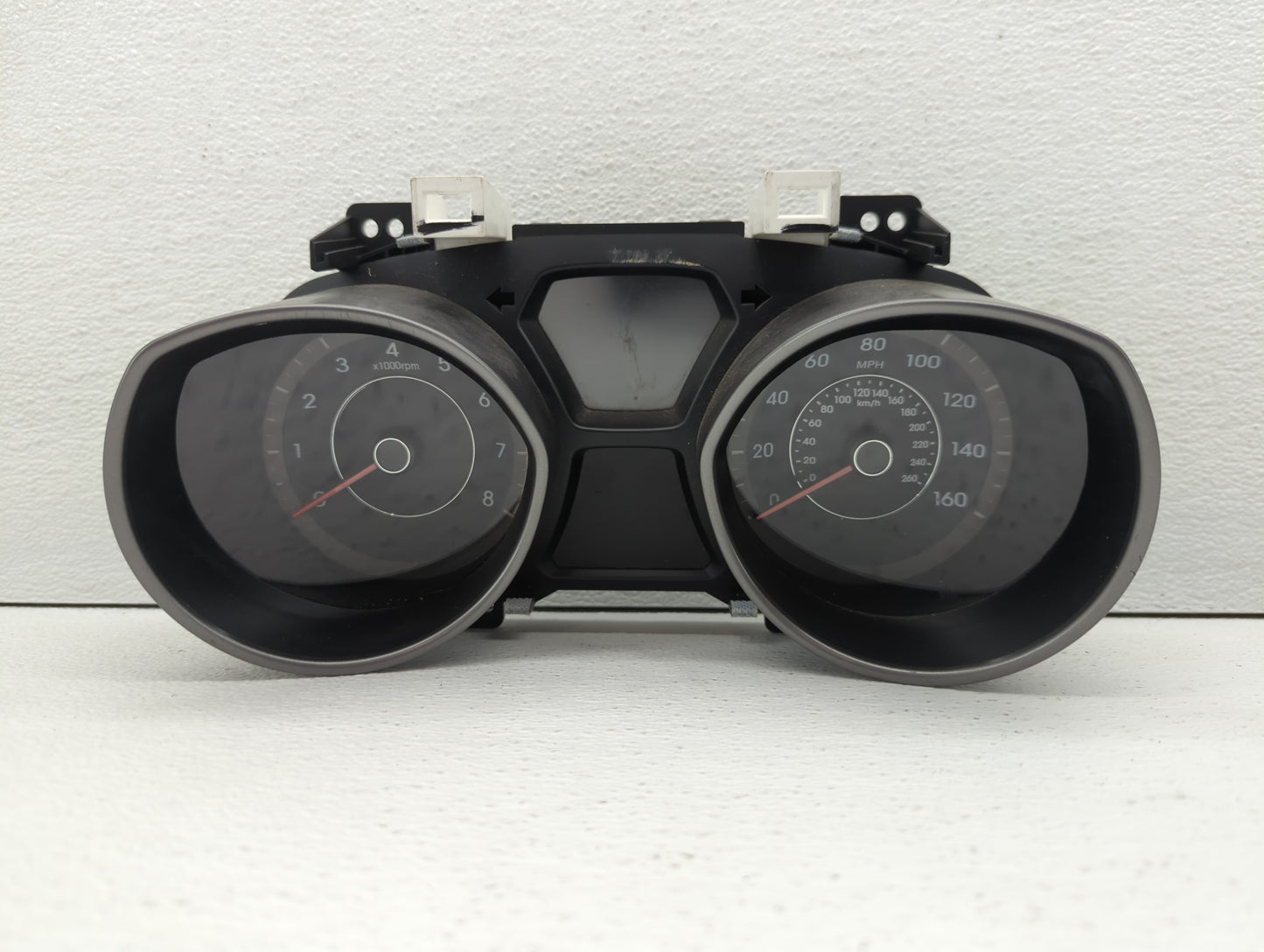 2013 Hyundai Elantra Instrument Cluster Speedometer Gauges P/N:94001-3X275 94001-3Y520 Miles: Fits OEM Used Auto Parts - Oem