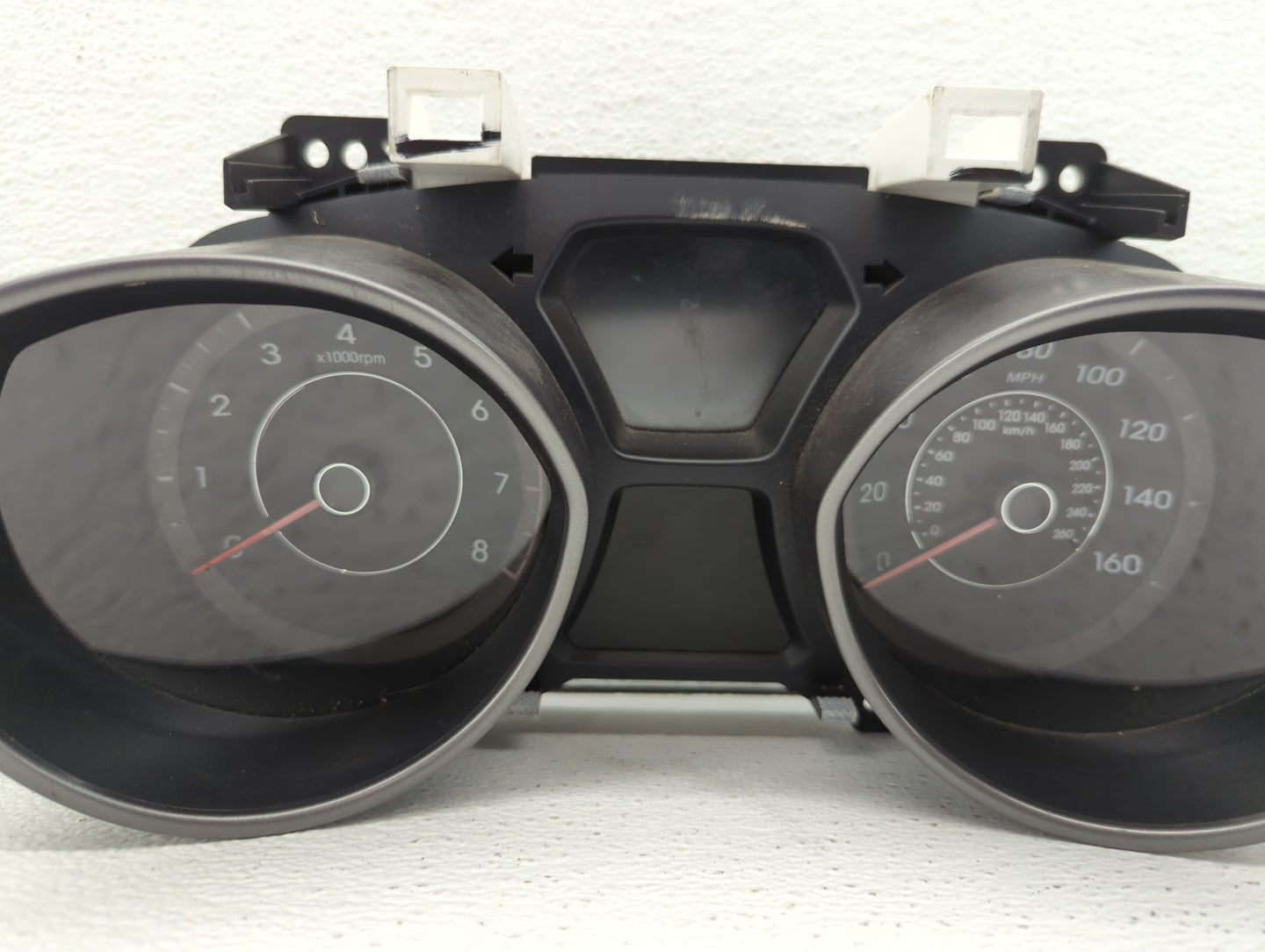2013 Hyundai Elantra Instrument Cluster Speedometer Gauges P/N:94001-3X275 94001-3Y520 Miles: Fits OEM Used Auto Parts - Oem