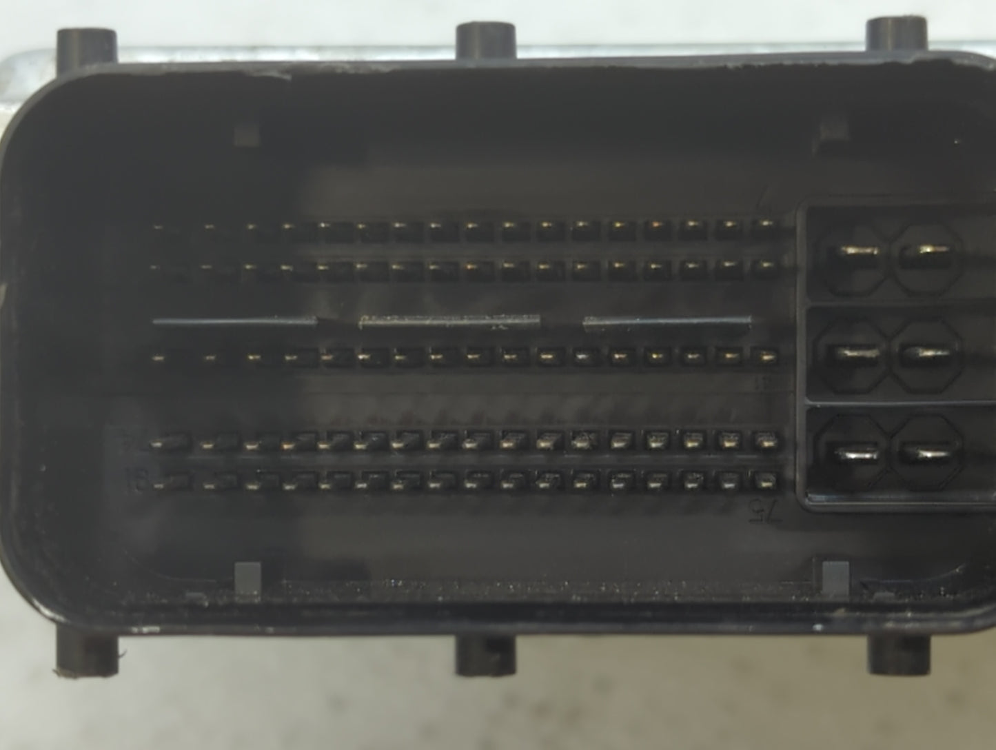2011-2013 Hyundai Elantra PCM Engine Control Computer ECU ECM PCU OEM P/N:39103-2EMN3 39102-2EMN3 Fits Fits 2011 2012 2013 O
