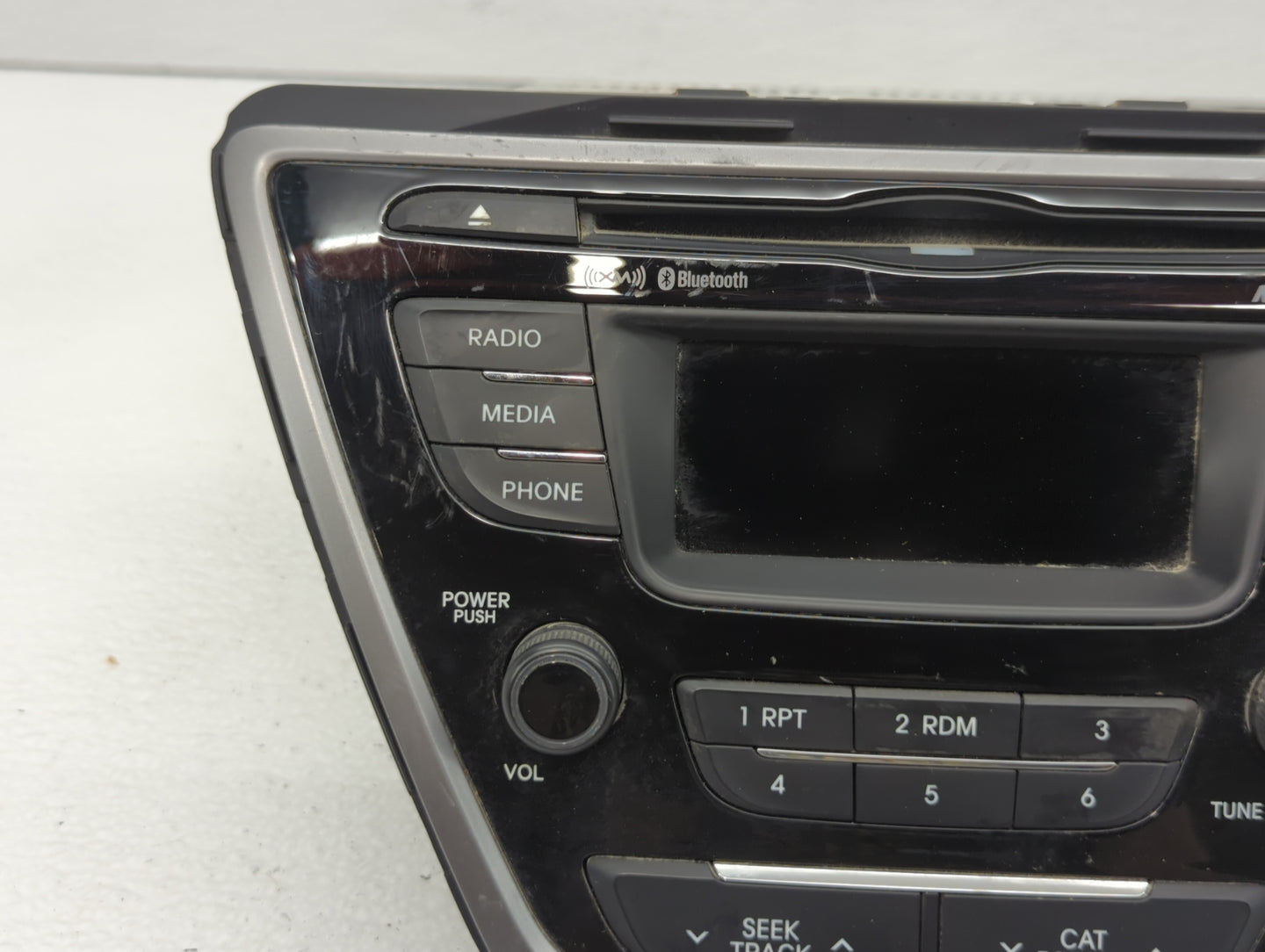 2013-2013 Hyundai Elantra Am Fm Cd Player Radio Receiver - Oemusedautoparts1.com
