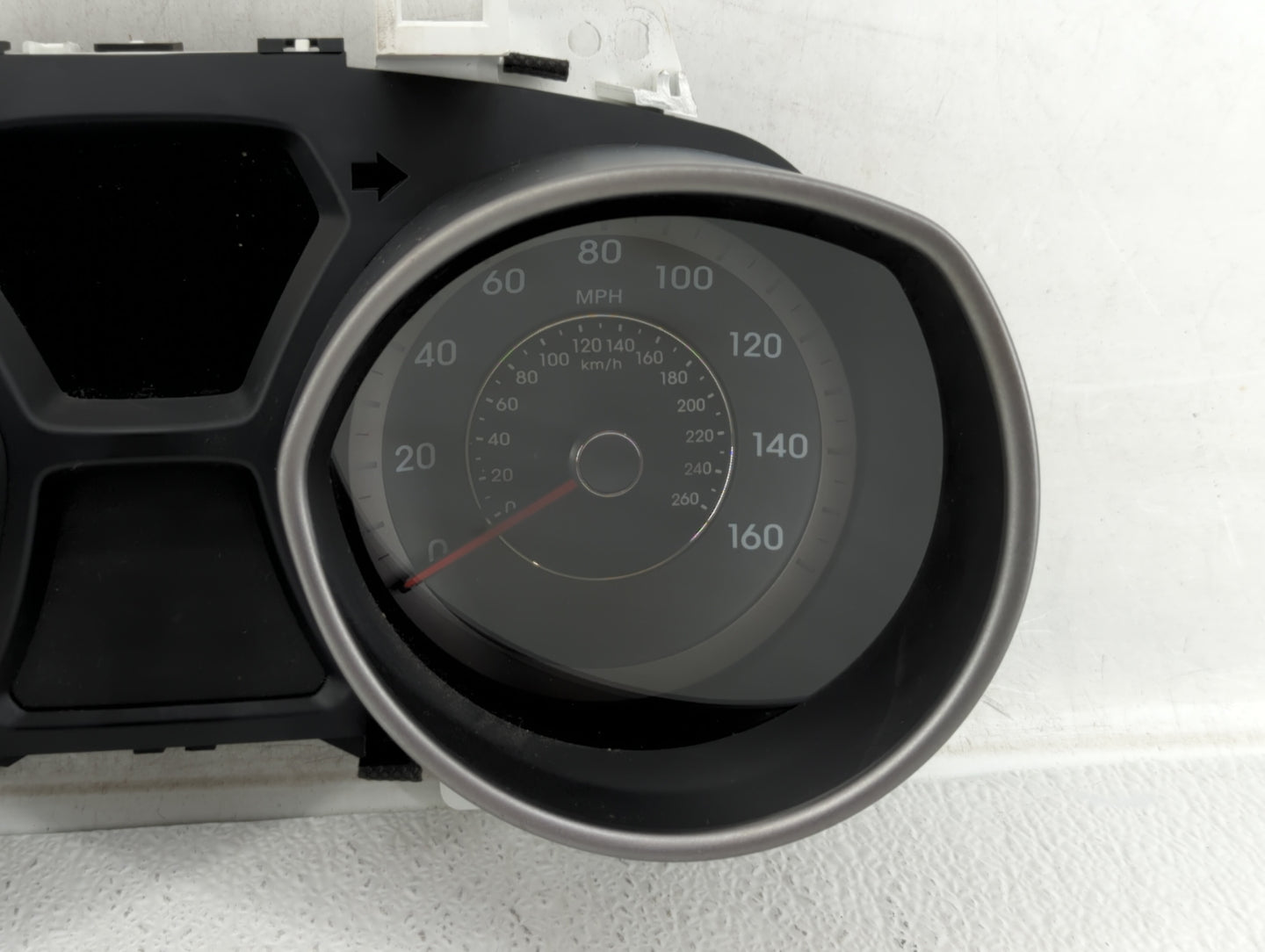 2013 Hyundai Elantra Instrument Cluster Speedometer Gauges P/N:94001-3X275 94001-3X520 Fits OEM Used Auto Parts - Oemusedaut