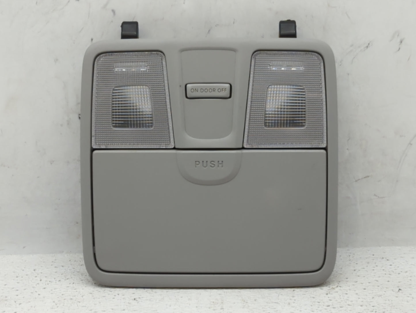 2013 Hyundai Elantra Overhead Roof Console - Oemusedautoparts1.com