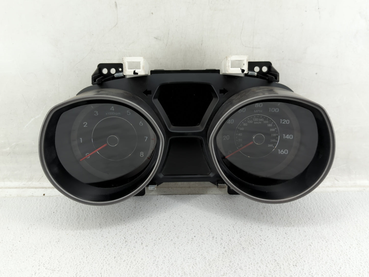 2013 Hyundai Elantra Instrument Cluster Speedometer Gauges P/N:94001-3Y520 Fits OEM Used Auto Parts - Oemusedautoparts1.com