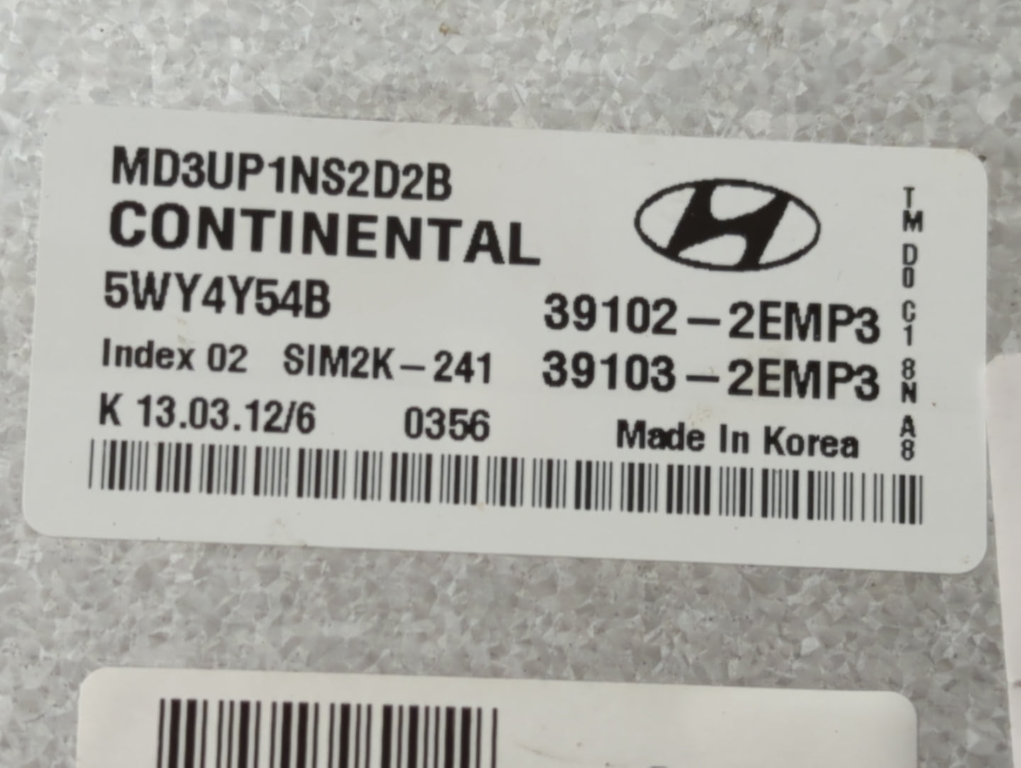 2011-2013 Hyundai Elantra PCM Engine Control Computer ECU ECM PCU OEM P/N:39102-2EMP3 Fits Fits 2011 2012 2013 OEM Used Auto