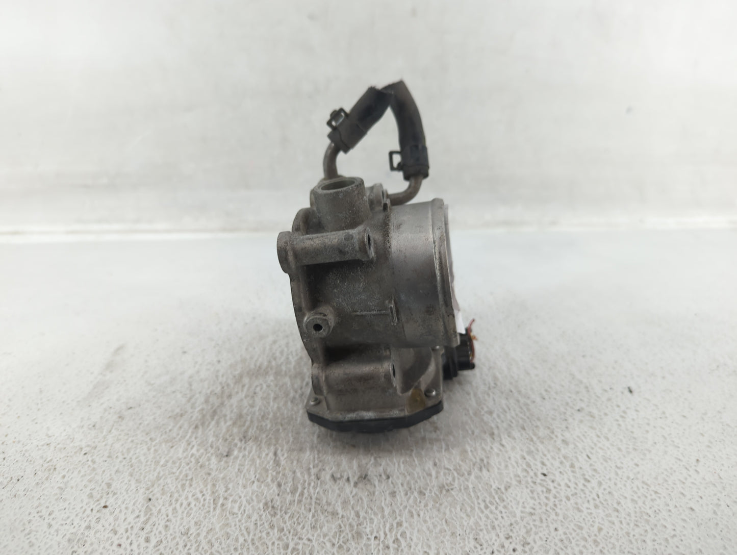 2011-2020 Hyundai Elantra Throttle Body P/N:35100-2E000 Fits Fits 2011 2012 2013 2014 2015 2016 2017 2018 2019 2020 2021 OEM