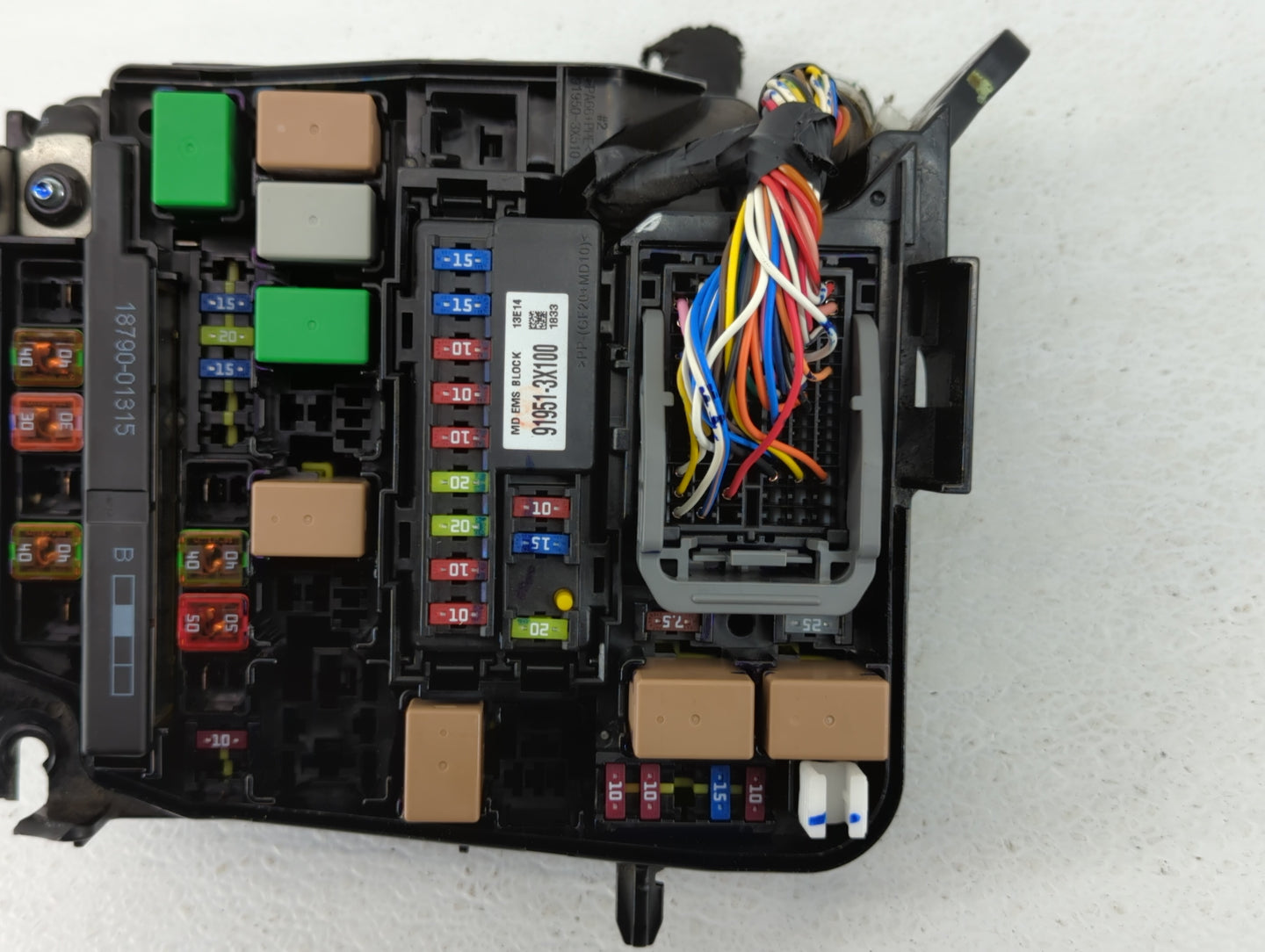 2011-2013 Hyundai Elantra Fusebox Fuse Box Panel Relay Module P/N:91950-3X711 Fits Fits 2011 2012 2013 OEM Used Auto Parts -