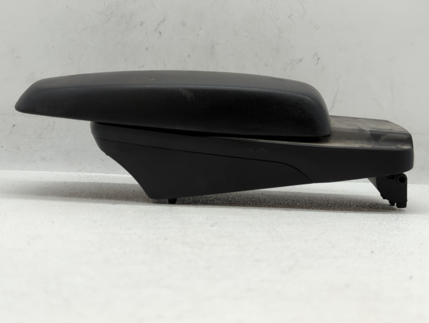 2011-2013 Hyundai Elantra Center Console Armrest Cover Lid Black - Oemusedautoparts1.com