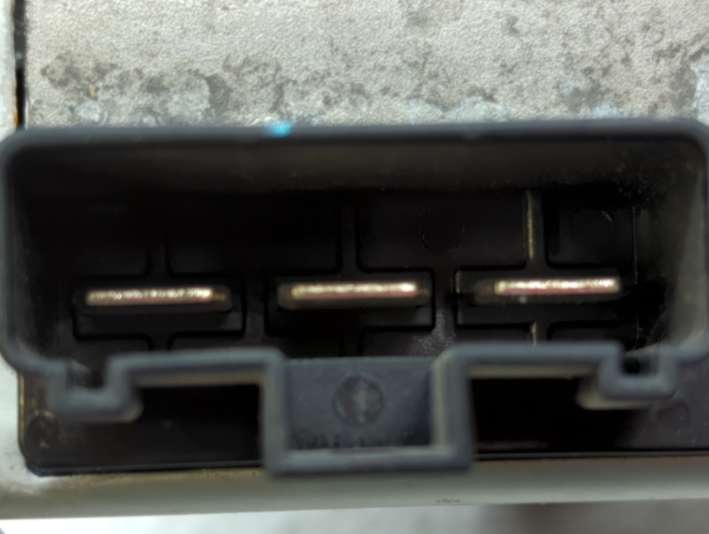 2013-2014 Hyundai Elantra Chassis Control Module Ccm Bcm Body Control - Oemusedautoparts1.com