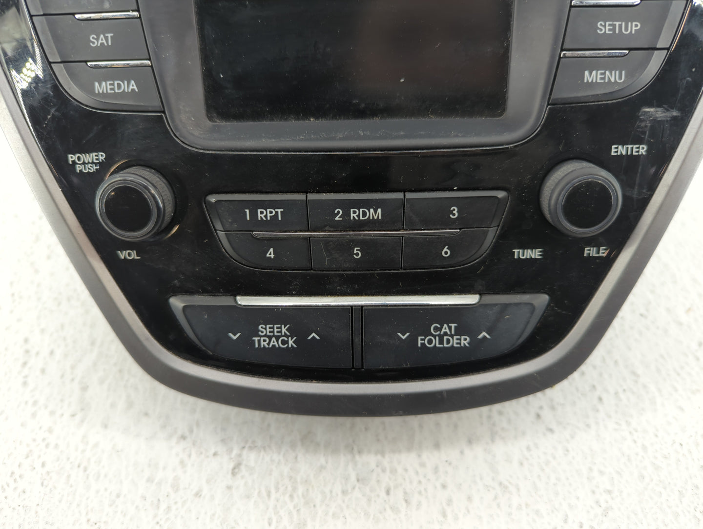 2013-2013 Hyundai Elantra Am Fm Cd Player Radio Receiver - Oemusedautoparts1.com