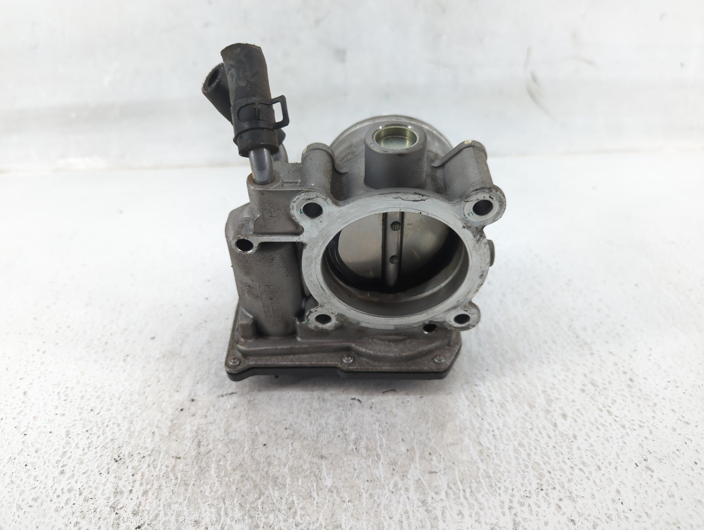 2011-2020 Hyundai Elantra Throttle Body P/N:35100-2E000 Fits Fits 2011 2012 2013 2014 2015 2016 2017 2018 2019 2020 2021 OEM