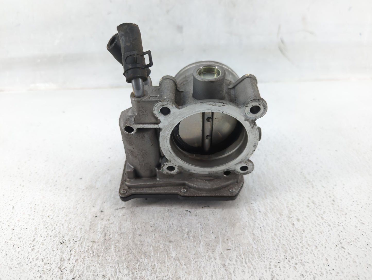 2011-2020 Hyundai Elantra Throttle Body P/N:35100-2E000 Fits Fits 2011 2012 2013 2014 2015 2016 2017 2018 2019 2020 2021 OEM