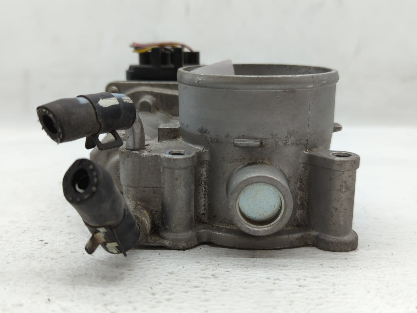 2011-2020 Hyundai Elantra Throttle Body P/N:35100-2E000 Fits Fits 2011 2012 2013 2014 2015 2016 2017 2018 2019 2020 2021 OEM