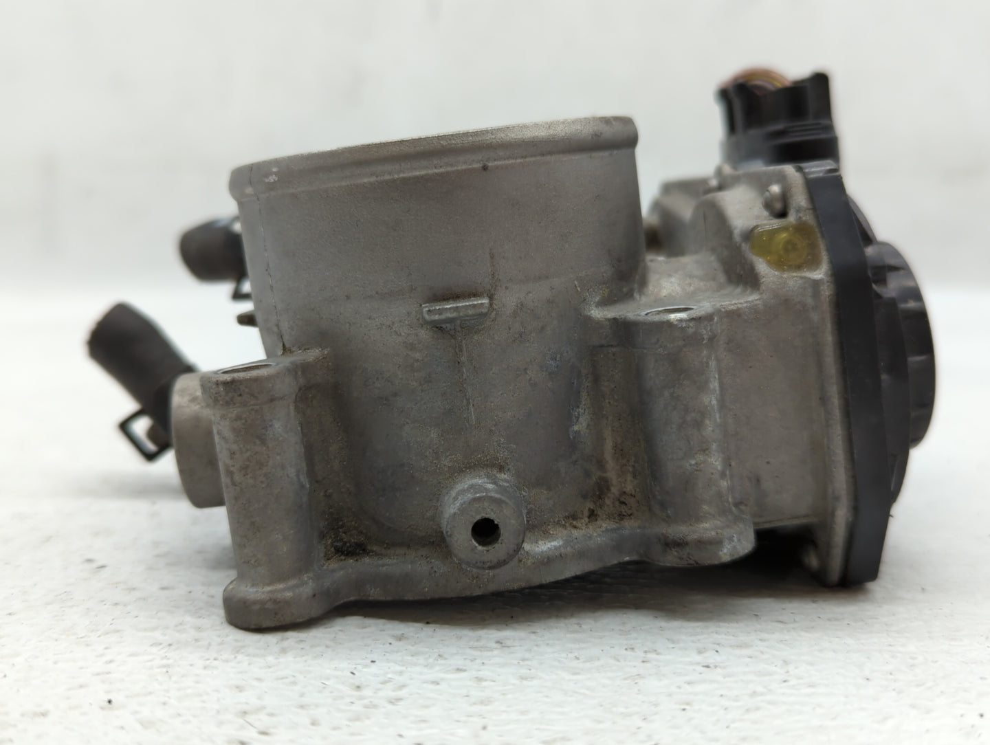 2011-2020 Hyundai Elantra Throttle Body P/N:35100-2E000 Fits Fits 2011 2012 2013 2014 2015 2016 2017 2018 2019 2020 2021 OEM