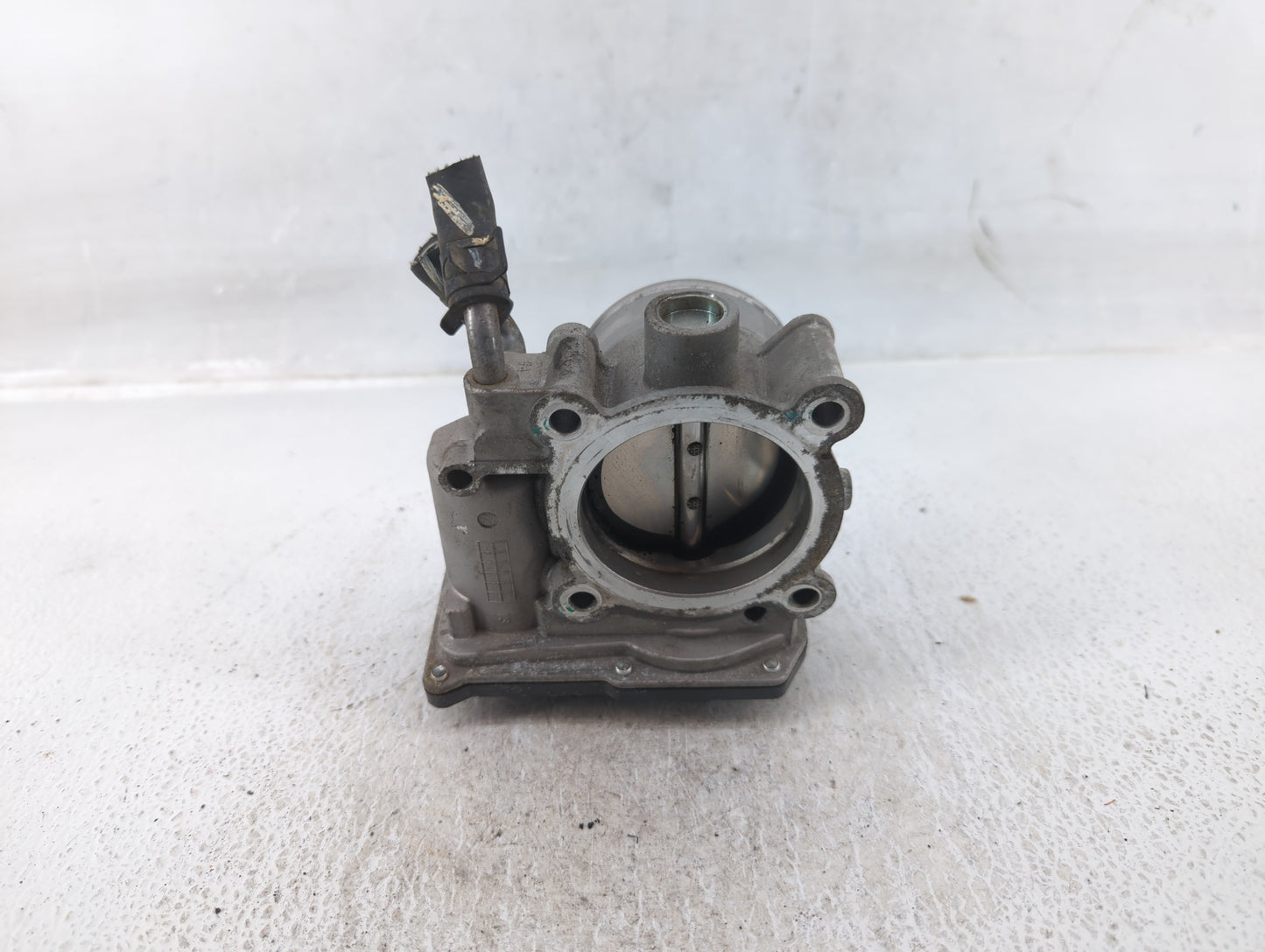 2011-2020 Hyundai Elantra Throttle Body P/N:35100-2E000 Fits Fits 2011 2012 2013 2014 2015 2016 2017 2018 2019 2020 2021 OEM