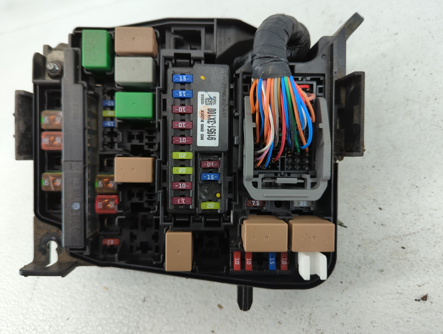 2011-2013 Hyundai Elantra Fusebox Fuse Box Panel Relay Module P/N:912053X214NL9 912053X214 Fits Fits 2011 2012 2013 OEM Used