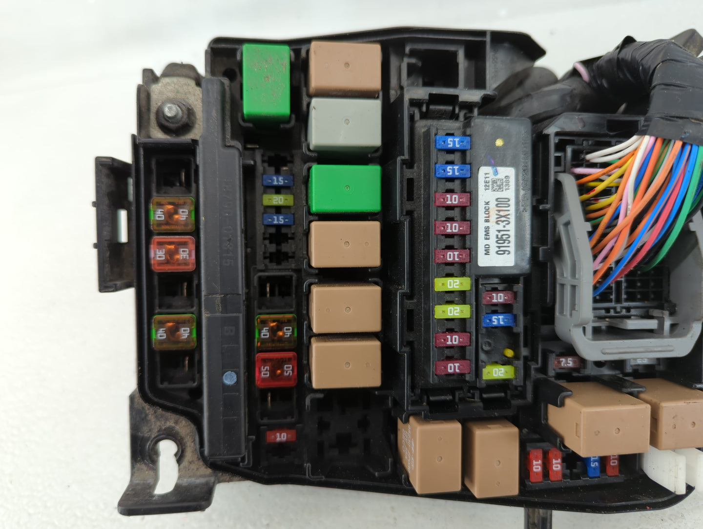 2011-2013 Hyundai Elantra Fusebox Fuse Box Panel Relay Module P/N:91205 3X194 Fits Fits 2011 2012 2013 OEM Used Auto Parts -