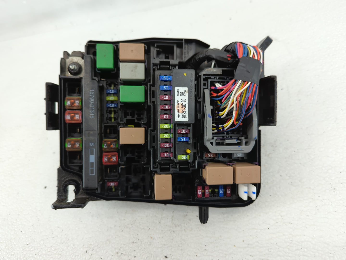 2011-2013 Hyundai Elantra Fusebox Fuse Box Panel Relay Module P/N:91950-3X711 Fits Fits 2011 2012 2013 OEM Used Auto Parts -