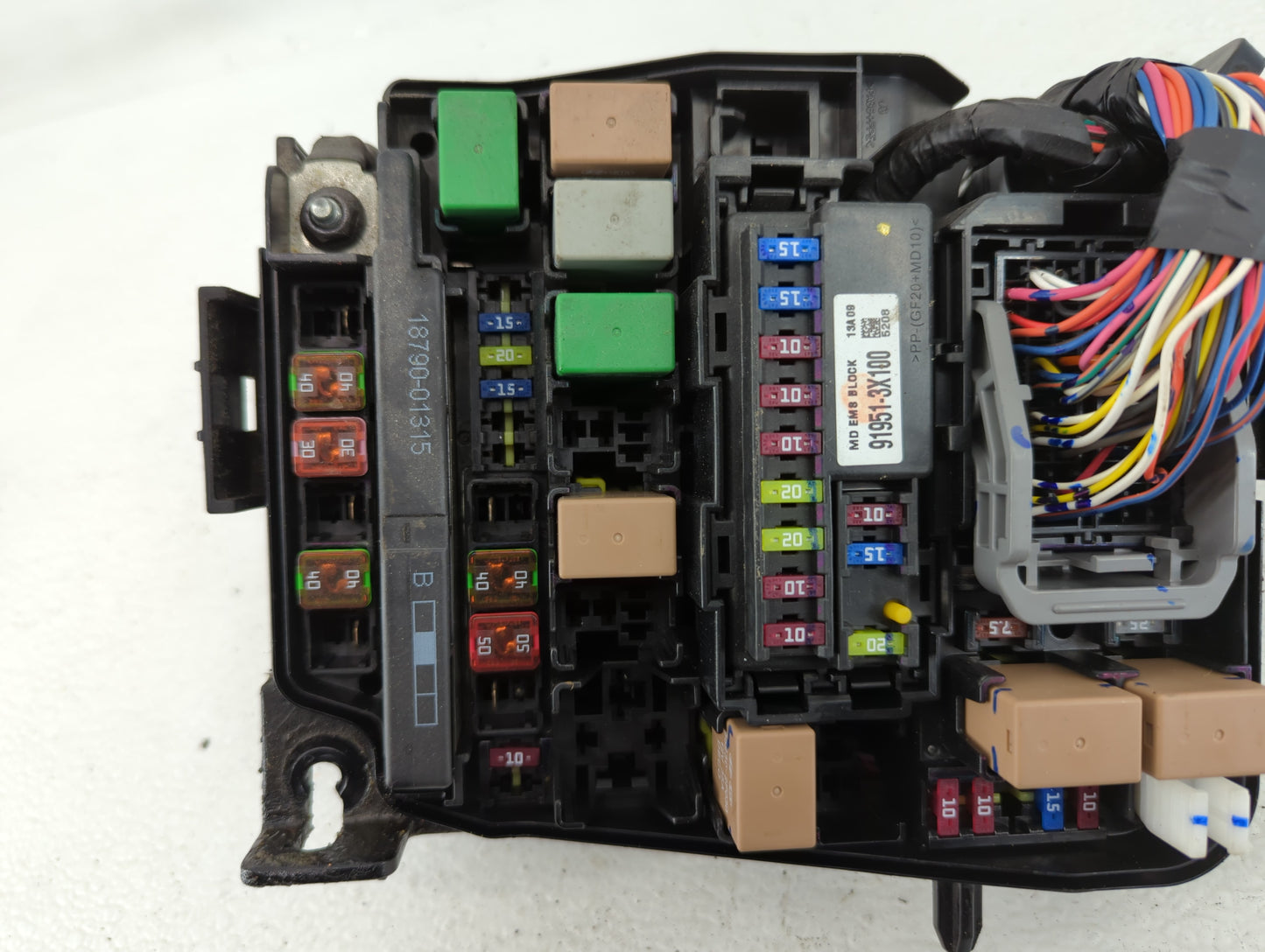 2011-2013 Hyundai Elantra Fusebox Fuse Box Panel Relay Module P/N:91950-3X711 Fits Fits 2011 2012 2013 OEM Used Auto Parts -