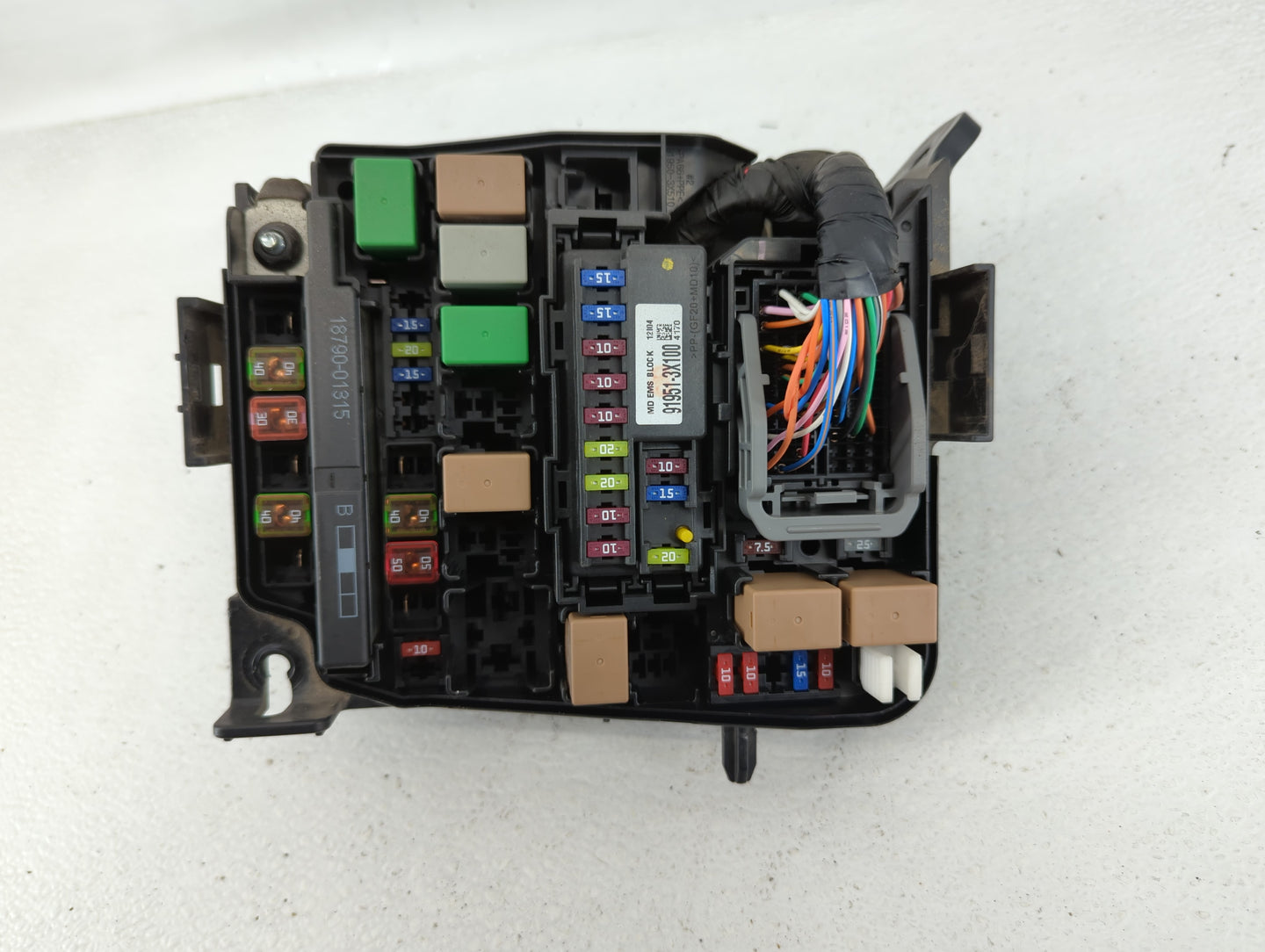 2011-2013 Hyundai Elantra Fusebox Fuse Box Panel Relay Module P/N:91205 3X214 Fits Fits 2011 2012 2013 OEM Used Auto Parts -