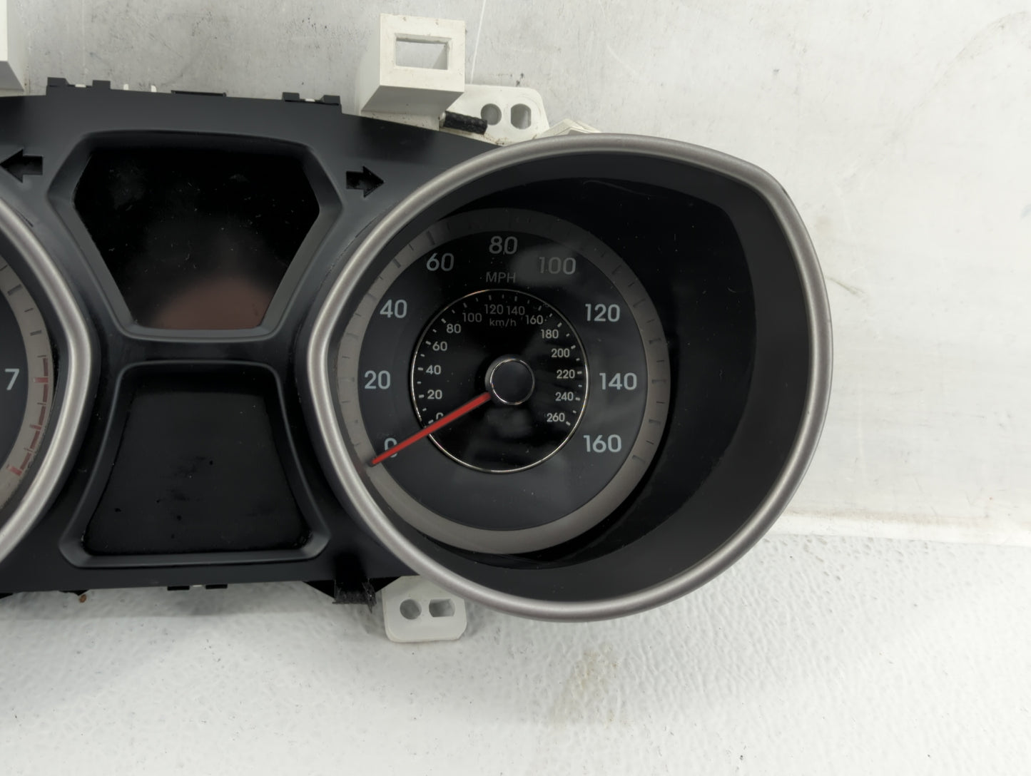 2013 Hyundai Elantra Instrument Cluster Speedometer Gauges P/N:94001-3X275 Fits OEM Used Auto Parts - Oemusedautoparts1.com