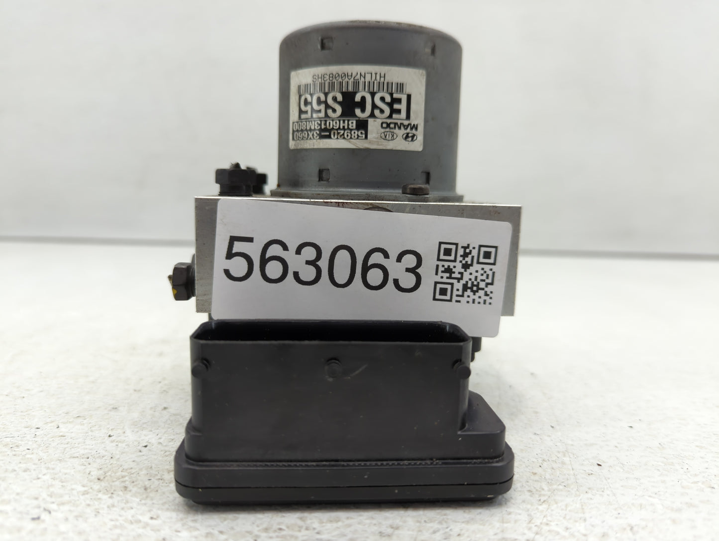 2013 Hyundai Elantra ABS Pump Control Module Replacement P/N:58920-3X660 Fits OEM Used Auto Parts - Oemusedautoparts1.com