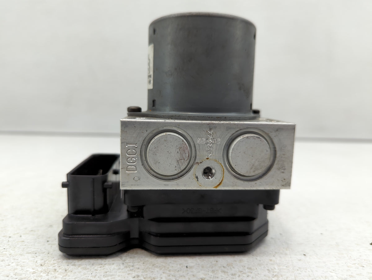 2013 Hyundai Elantra Anti-Lock Brake ABS Pump Module Actuator OEM P/N:58920-3X660 Fits OEM Used Auto Parts - Oemusedautopart