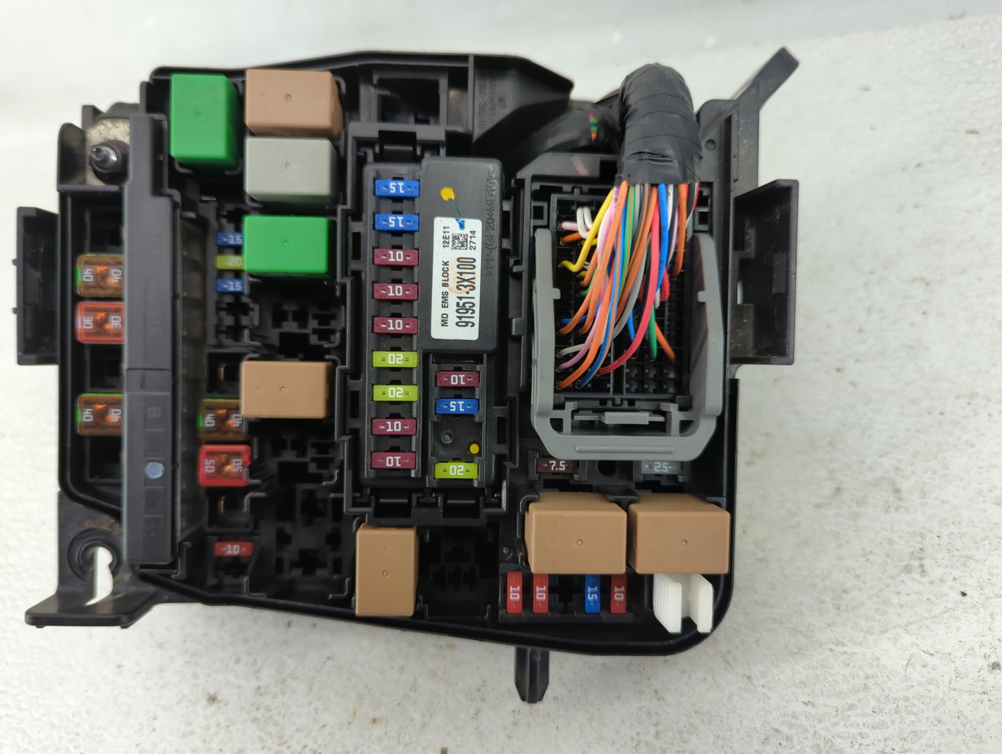 2011-2013 Hyundai Elantra Fusebox Fuse Box Panel Relay Module P/N:912053X214 91950-3X711 Fits Fits 2011 2012 2013 OEM Used A