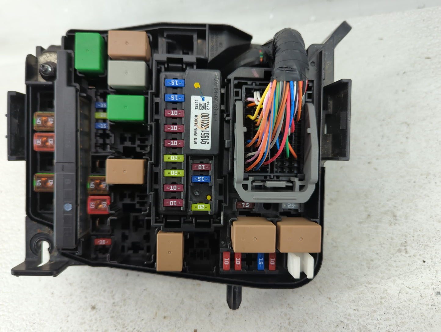 2011-2013 Hyundai Elantra Fusebox Fuse Box Panel Relay Module P/N:912053X214 91950-3X711 Fits Fits 2011 2012 2013 OEM Used A