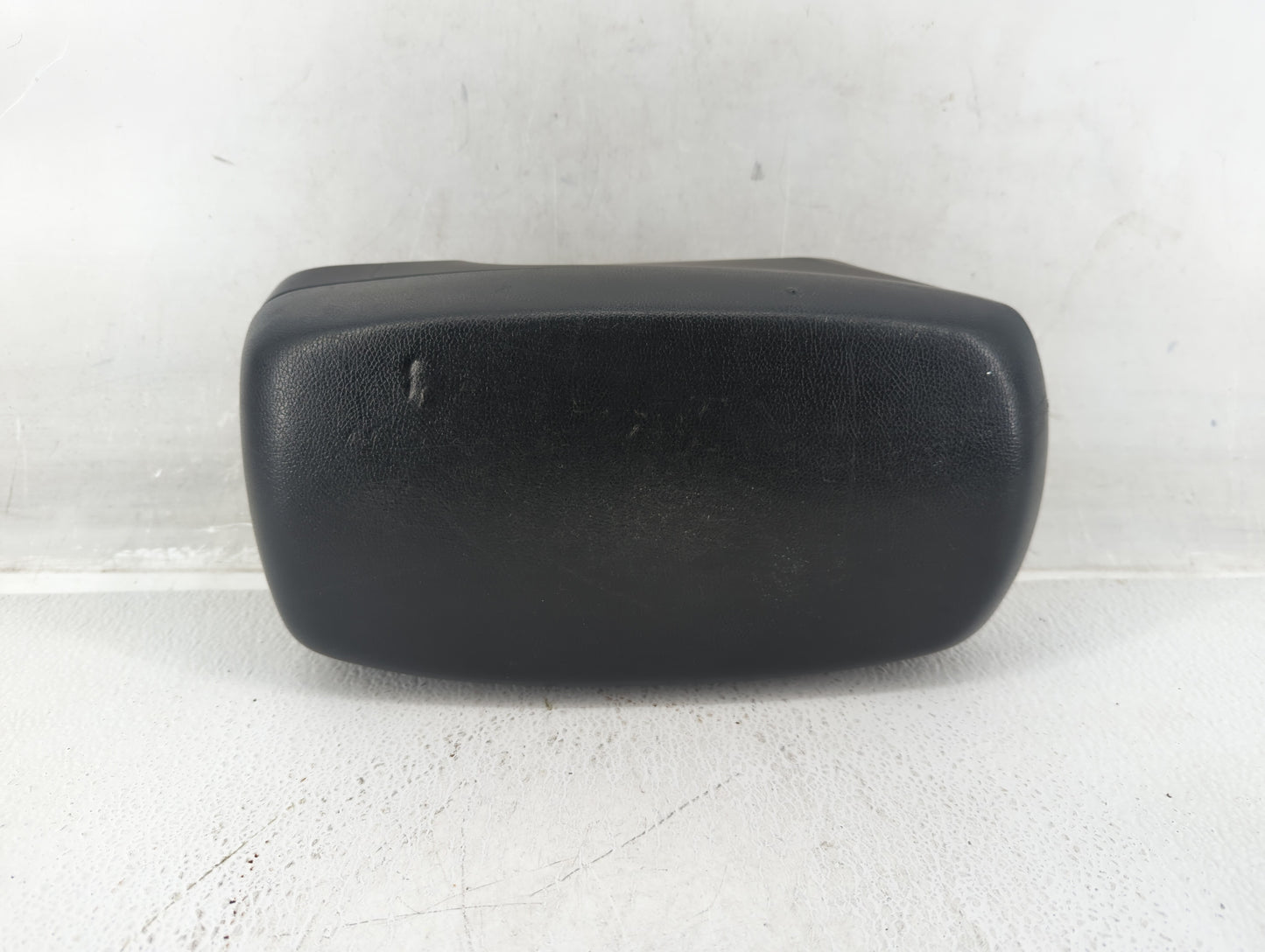 2013 Hyundai Elantra Center Console Armrest Cover Lid Black - Oemusedautoparts1.com