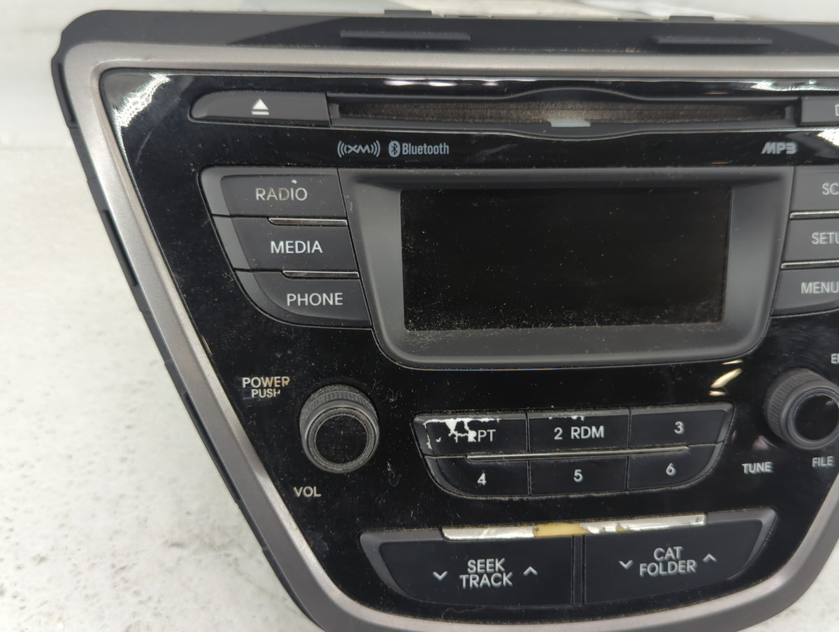 2013-2013 Hyundai Elantra Am Fm Cd Player Radio Receiver 573009 - Oemusedautoparts1.com