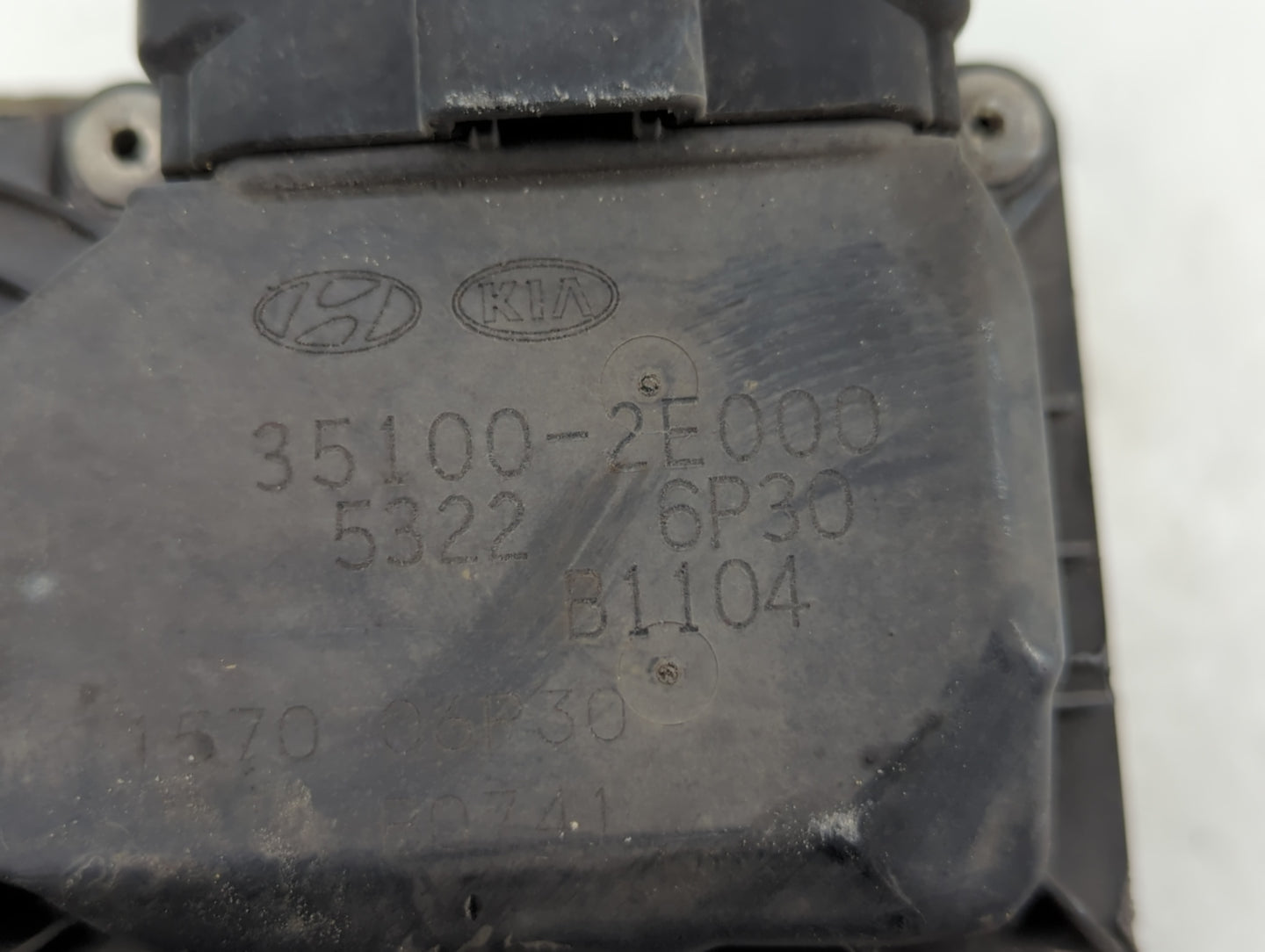 2011-2020 Hyundai Elantra Throttle Body P/N:35100-2E000 Fits Fits 2011 2012 2013 2014 2015 2016 2017 2018 2019 2020 2021 OEM