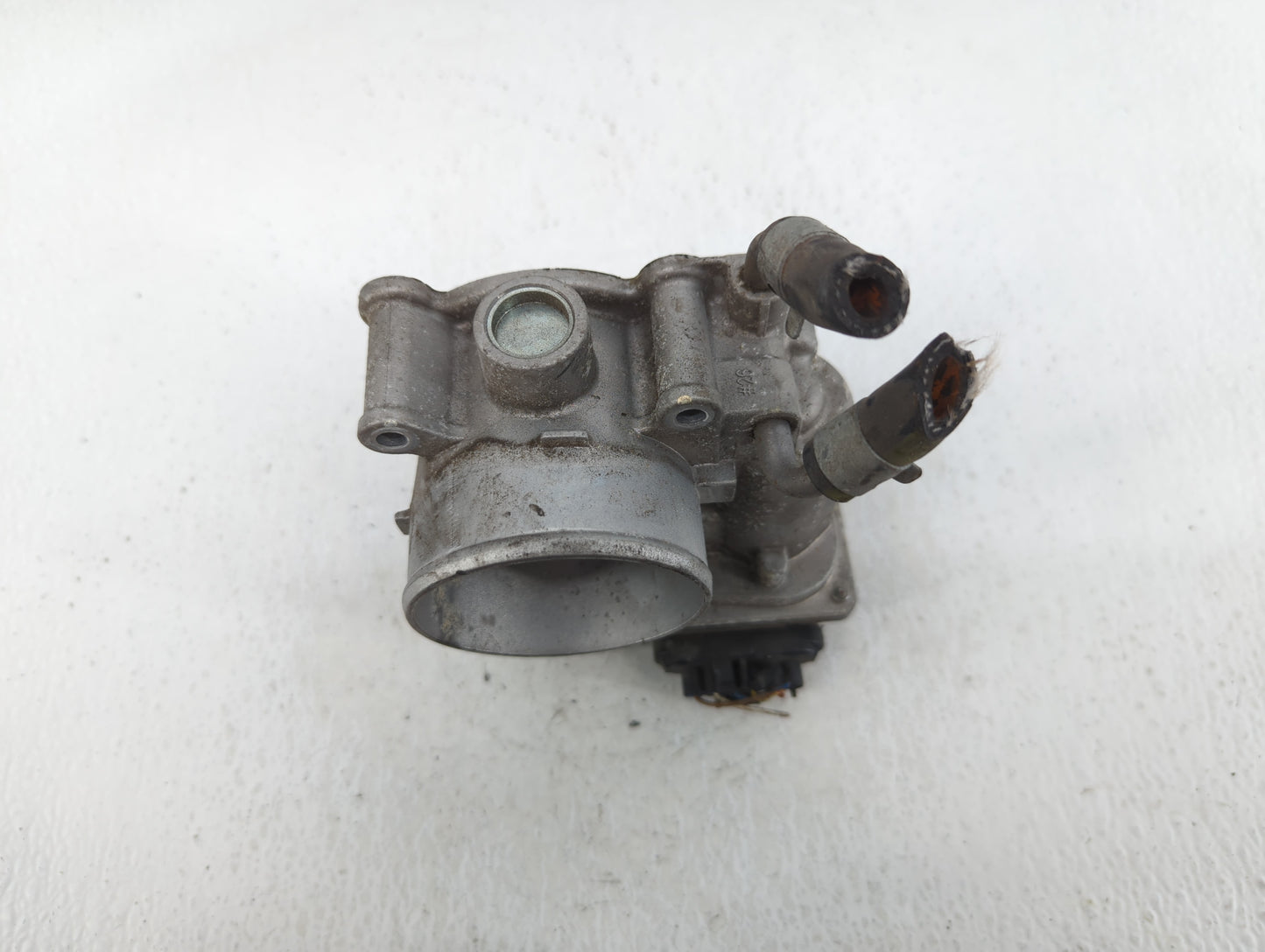 2011-2020 Hyundai Elantra Throttle Body P/N:35100-2E000 Fits Fits 2011 2012 2013 2014 2015 2016 2017 2018 2019 2020 2021 OEM