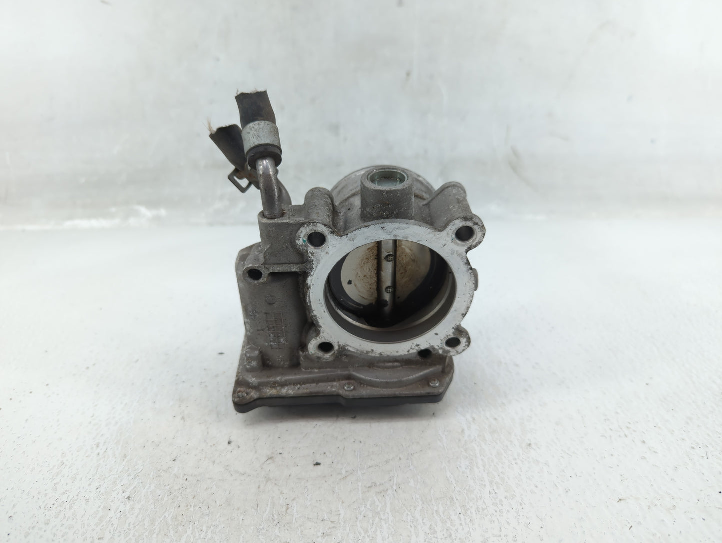 2011-2020 Hyundai Elantra Throttle Body P/N:35100-2E000 Fits Fits 2011 2012 2013 2014 2015 2016 2017 2018 2019 2020 2021 OEM