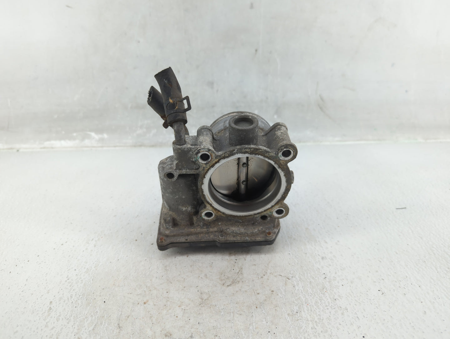 2011-2020 Hyundai Elantra Throttle Body P/N:35100-2E000 Fits Fits 2011 2012 2013 2014 2015 2016 2017 2018 2019 2020 2021 OEM