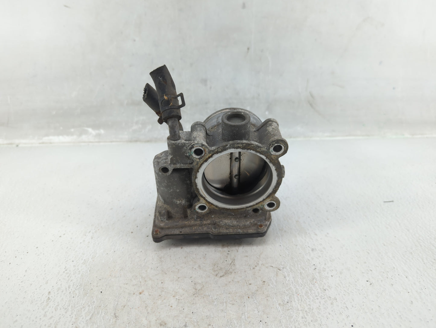 2011-2020 Hyundai Elantra Throttle Body P/N:35100-2E000 Fits Fits 2011 2012 2013 2014 2015 2016 2017 2018 2019 2020 2021 OEM