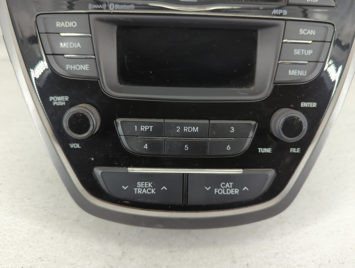 2013-2013 Hyundai Elantra Am Fm Cd Player Radio Receiver 582698 - Oemusedautoparts1.com