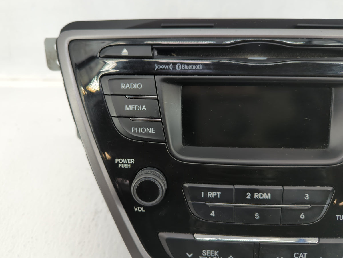 2013-2013 Hyundai Elantra Am Fm Cd Player Radio Receiver 583604 - Oemusedautoparts1.com