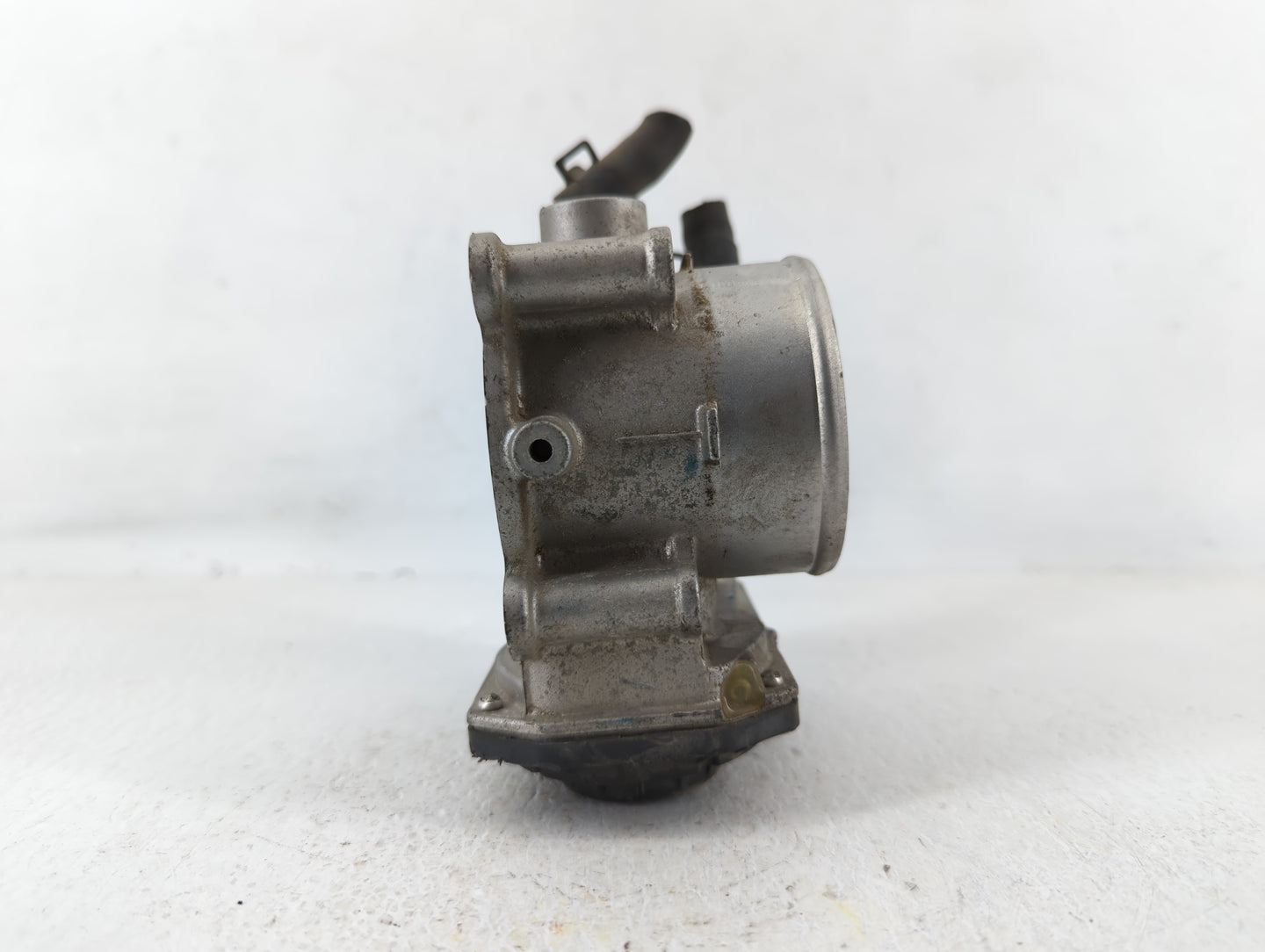 2011-2020 Hyundai Elantra Throttle Body P/N:35100-2E000 Fits Fits 2011 2012 2013 2014 2015 2016 2017 2018 2019 2020 2021 OEM