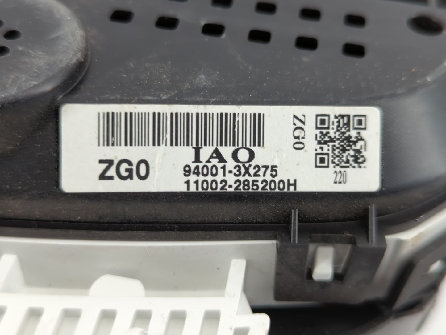 2013 Hyundai Elantra Instrument Cluster Speedometer Gauges P/N:94001-3X275 Fits OEM Used Auto Parts - Oemusedautoparts1.com