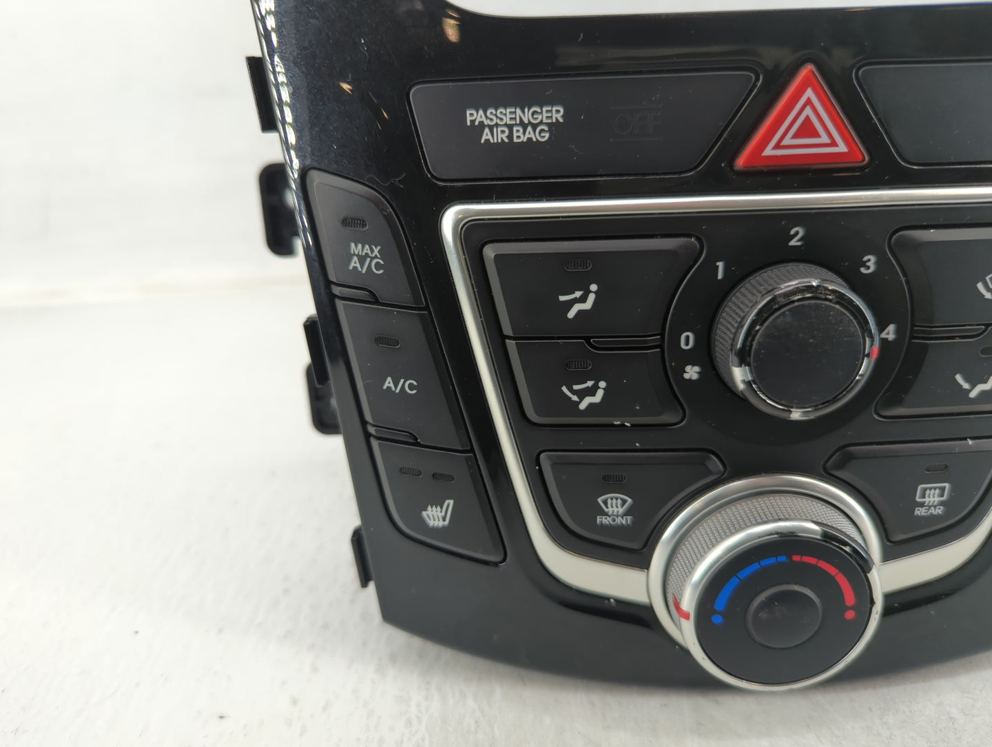 2013-2017 Hyundai Elantra Climate Control Module Temperature AC/Heater Replacement P/N:97250-A5201GU Fits OEM Used Auto Part