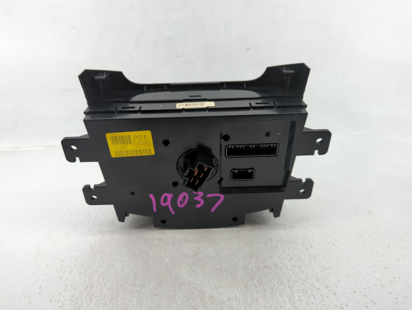 2013-2017 Hyundai Elantra Climate Control Module Temperature AC/Heater Replacement P/N:97250-A5201GU Fits OEM Used Auto Part