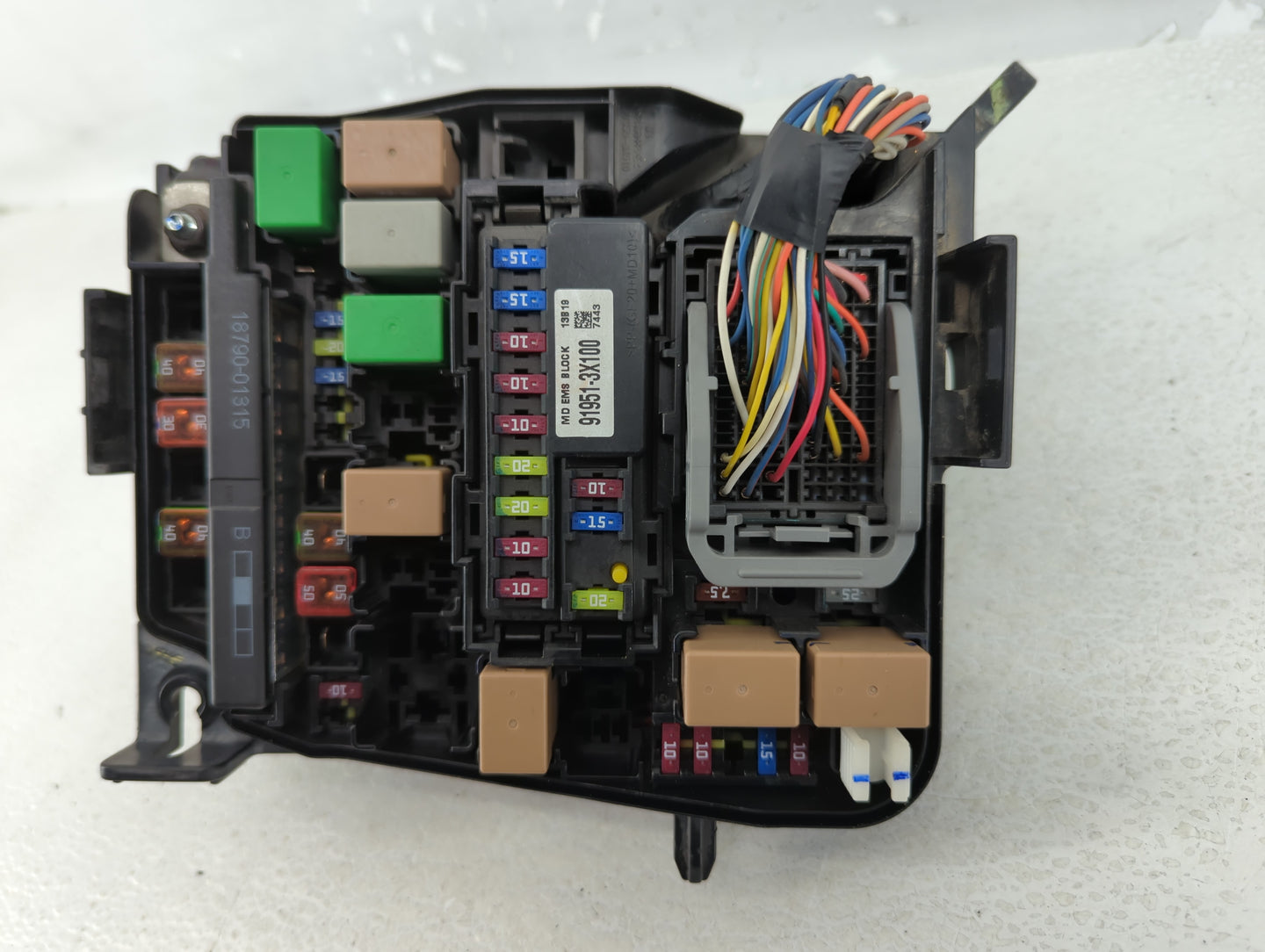 2011-2013 Hyundai Elantra Fusebox Fuse Box Panel Relay Module P/N:91950-3X711 Fits Fits 2011 2012 2013 OEM Used Auto Parts -