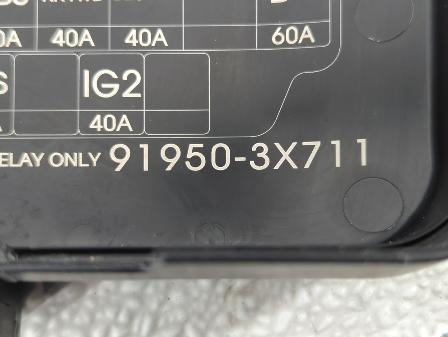 2011-2013 Hyundai Elantra Fusebox Fuse Box Panel Relay Module P/N:91950-3X711 Fits Fits 2011 2012 2013 OEM Used Auto Parts -