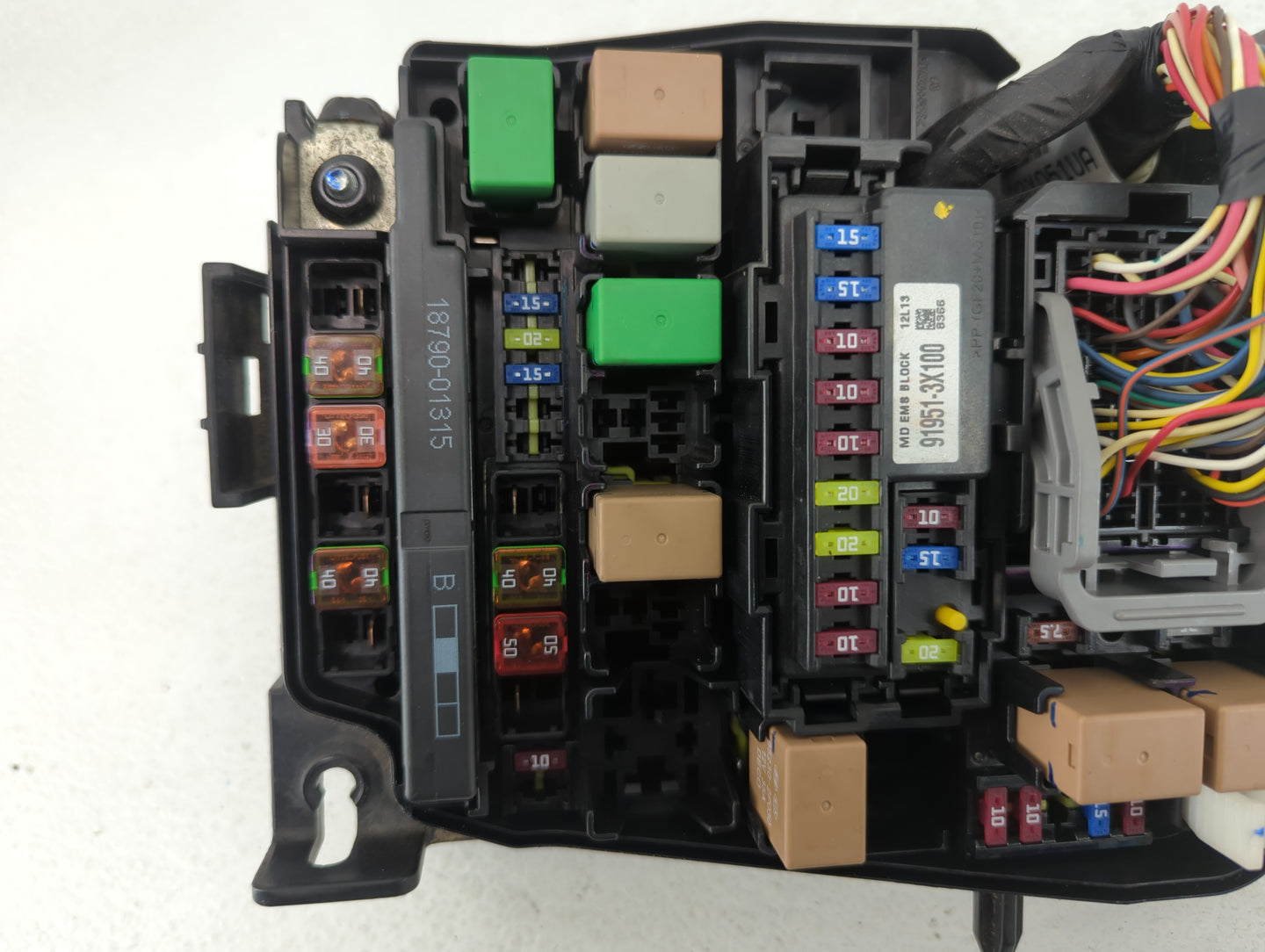 2011-2013 Hyundai Elantra Fusebox Fuse Box Panel Relay Module P/N:91950-3X711 Fits Fits 2011 2012 2013 OEM Used Auto Parts -