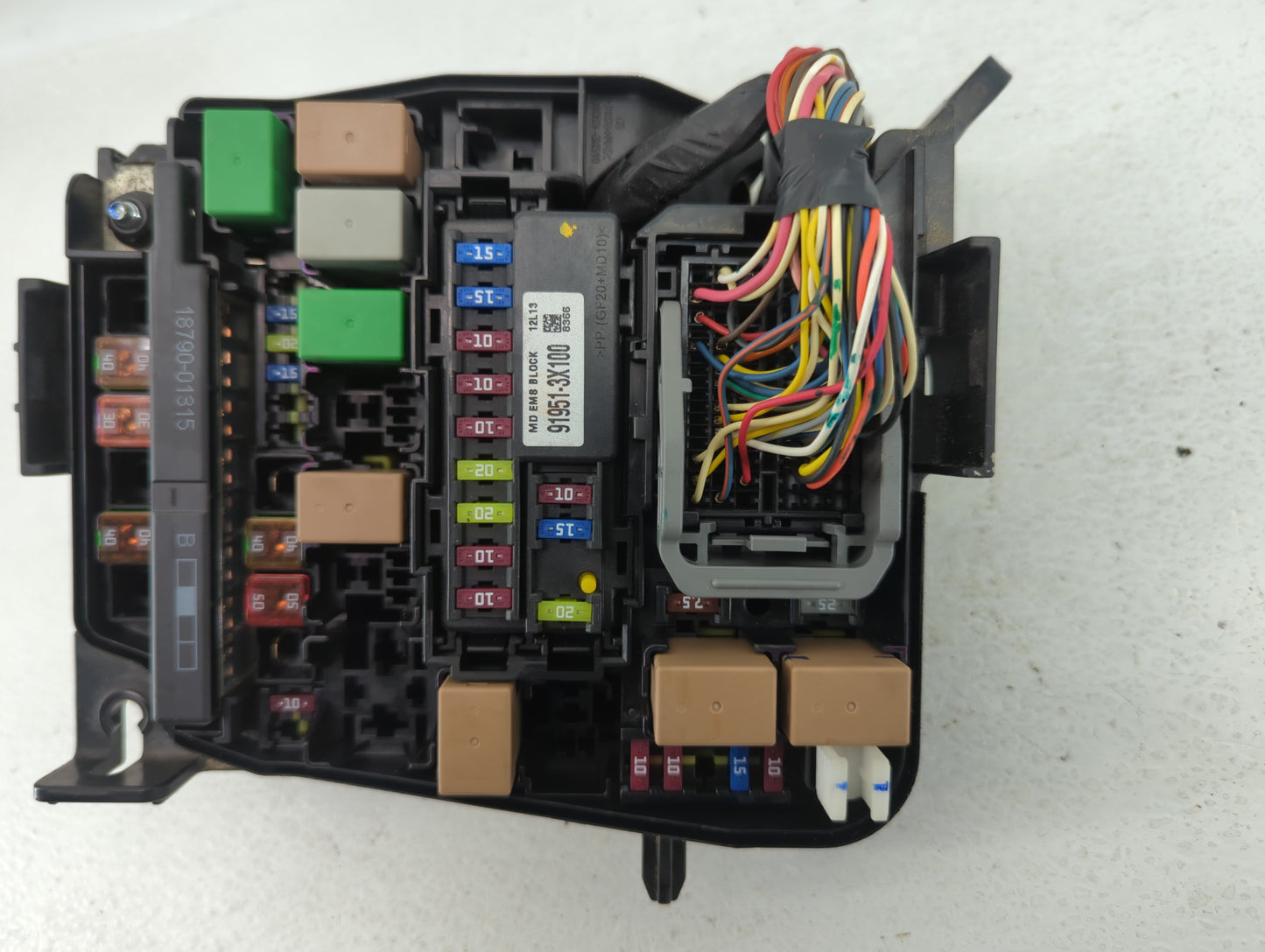 2011-2013 Hyundai Elantra Fusebox Fuse Box Panel Relay Module P/N:91950-3X711 Fits Fits 2011 2012 2013 OEM Used Auto Parts -