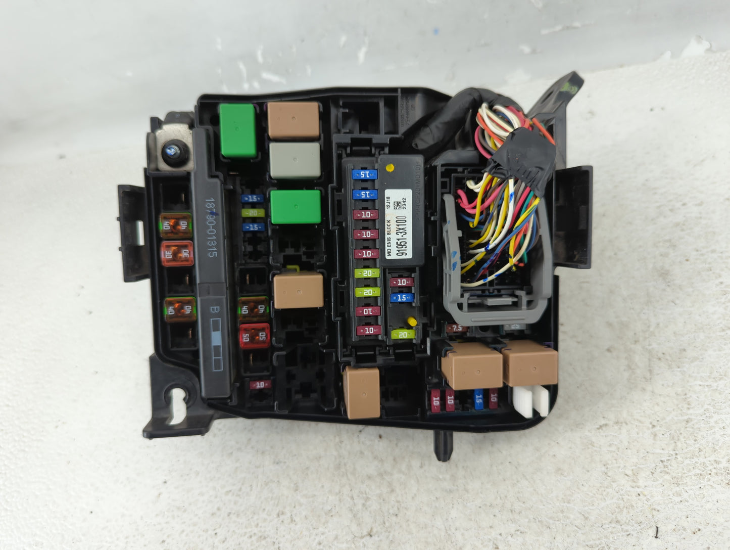 2011-2013 Hyundai Elantra Fusebox Fuse Box Panel Relay Module P/N:91951-3X711 Fits Fits 2011 2012 2013 OEM Used Auto Parts -