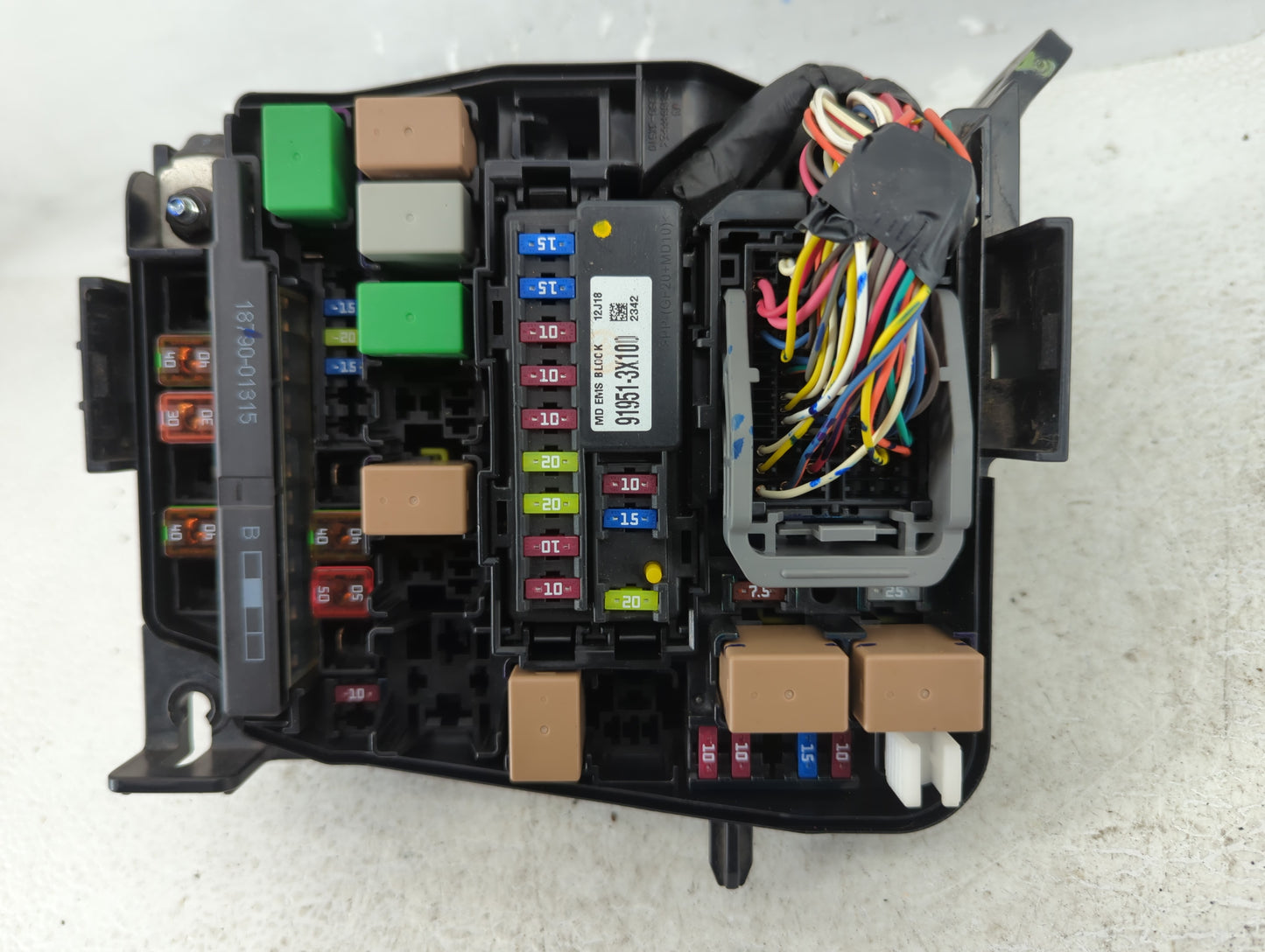 2011-2013 Hyundai Elantra Fusebox Fuse Box Panel Relay Module P/N:91951-3X711 Fits Fits 2011 2012 2013 OEM Used Auto Parts -