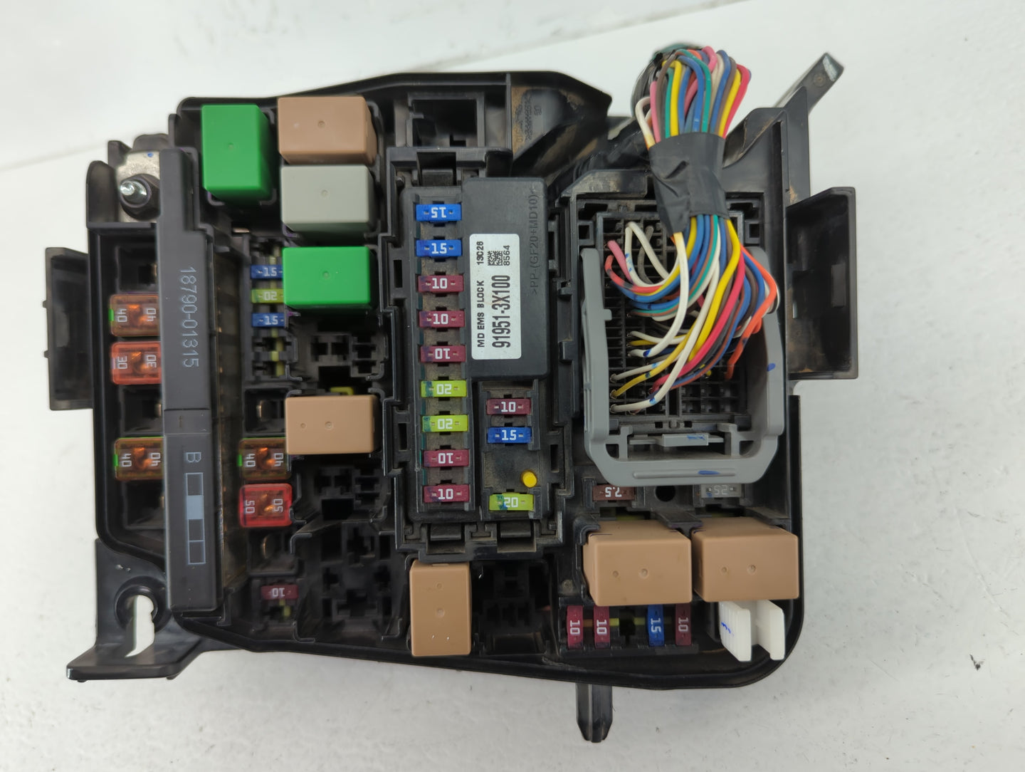 2011-2013 Hyundai Elantra Fusebox Fuse Box Panel Relay Module P/N:91950-3X711 Fits Fits 2011 2012 2013 OEM Used Auto Parts -