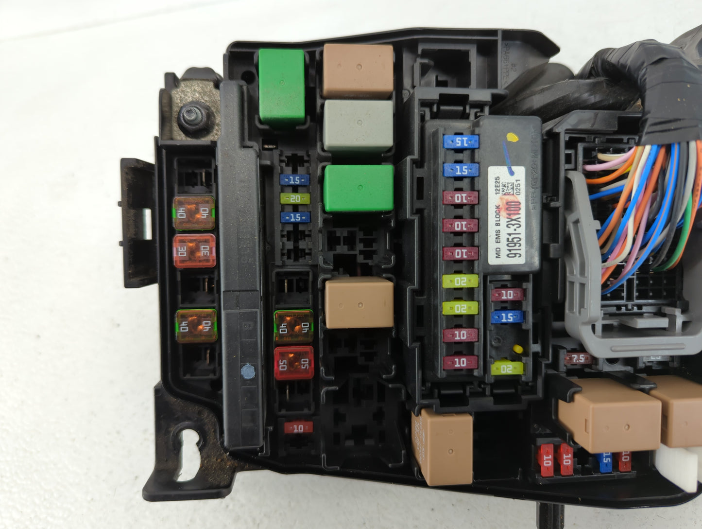 2011-2013 Hyundai Elantra Fusebox Fuse Box Panel Relay Module P/N:91205 3X274 Fits Fits 2011 2012 2013 OEM Used Auto Parts -